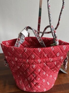 VERA BRADLEY Tilden Drawstring Crossbody Dotty Floral